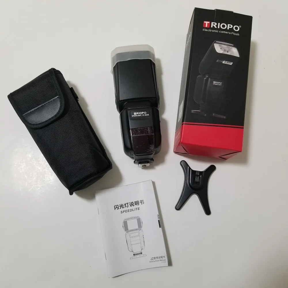 Triopo TR-982II Flash Speedlite Canon Wireless Master High-Speed 1/8000s NWT